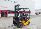 China Narrow Aisle Pneumatic Tires Electric Forklift Truck 3 Ton Capacity Moving Cargo distributor